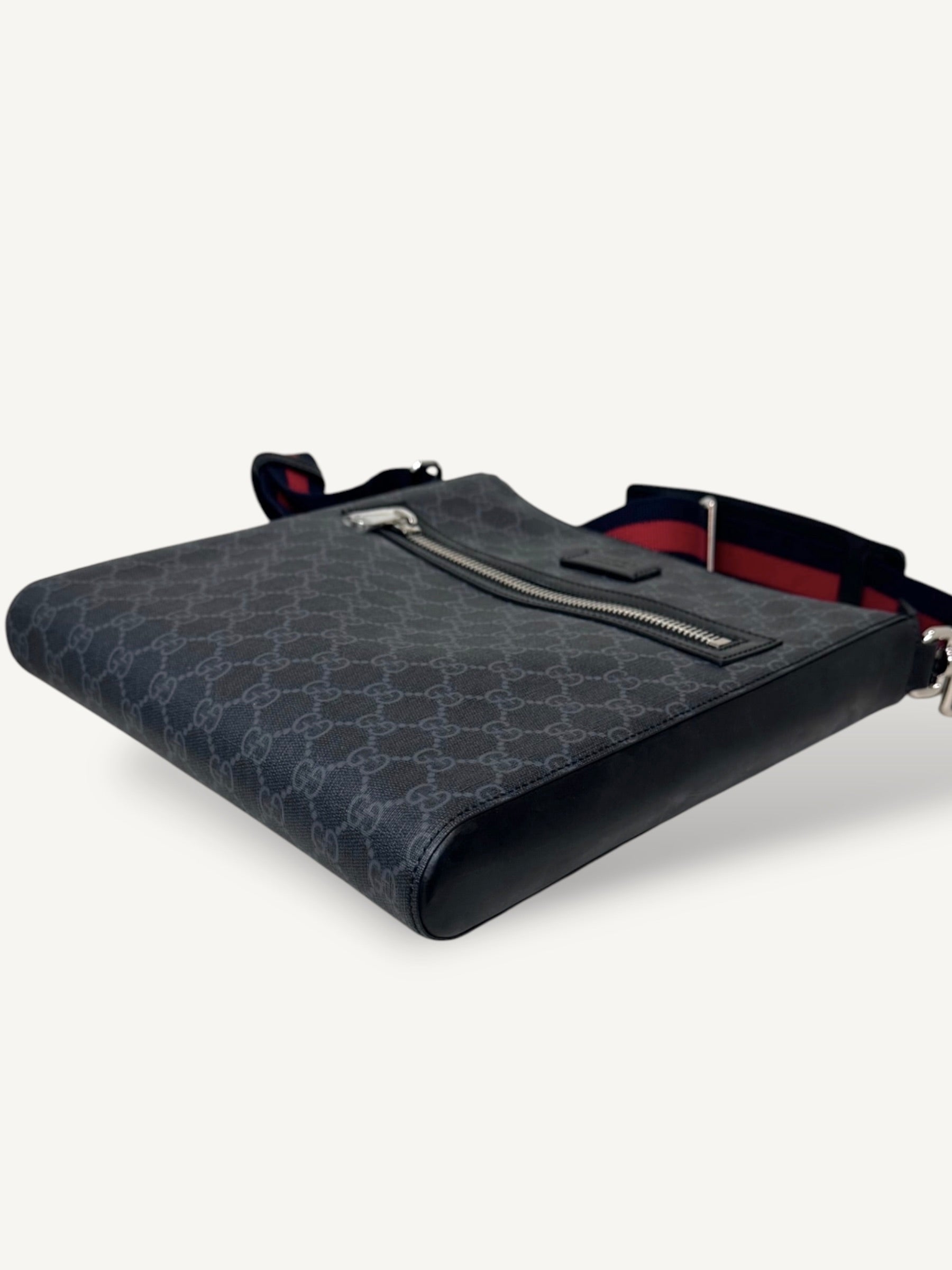 GG Supreme Black Messenger Bag Grey & Black Monogram Canvas