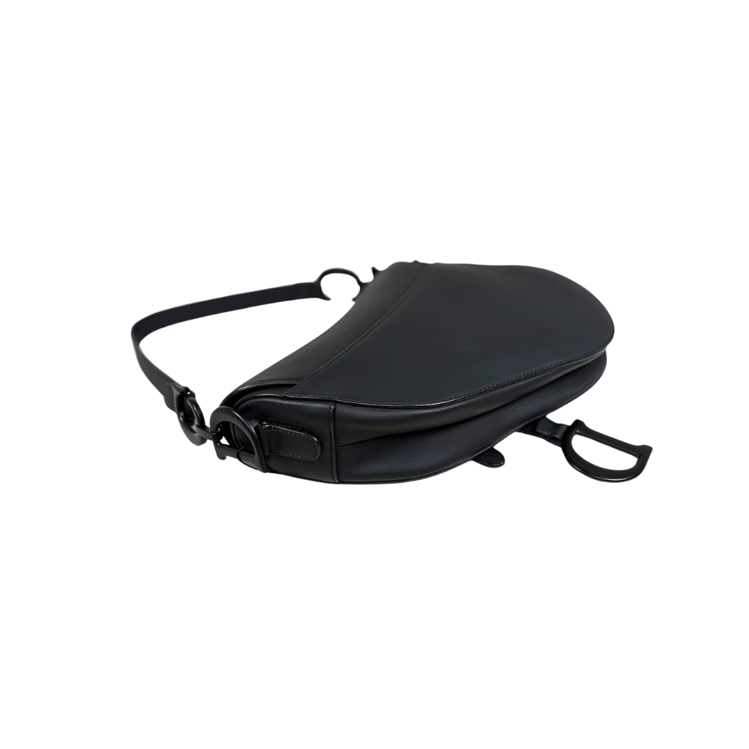 Medium Saddle Bag So Black Ultramatte Smooth Leather