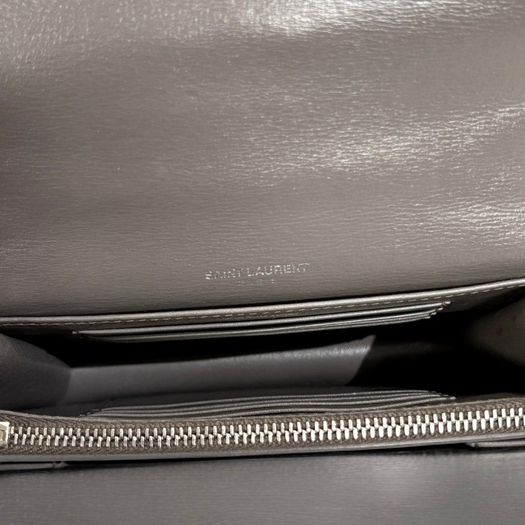 Sunset Chain Wallet Mini Grey Silver Hardware