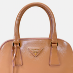 Promenade Saffiano Vernice Cameo Medium Gold Hardware