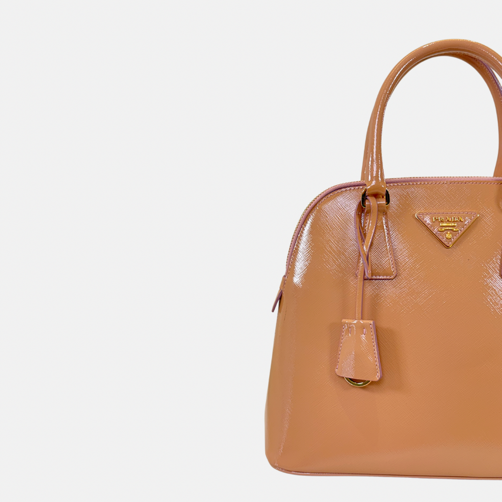 Promenade Saffiano Vernice Cameo Medium Gold Hardware
