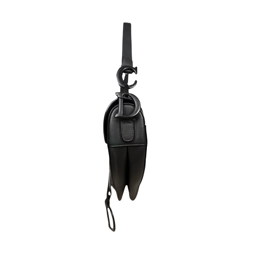 Medium Saddle Bag So Black Ultramatte Smooth Leather