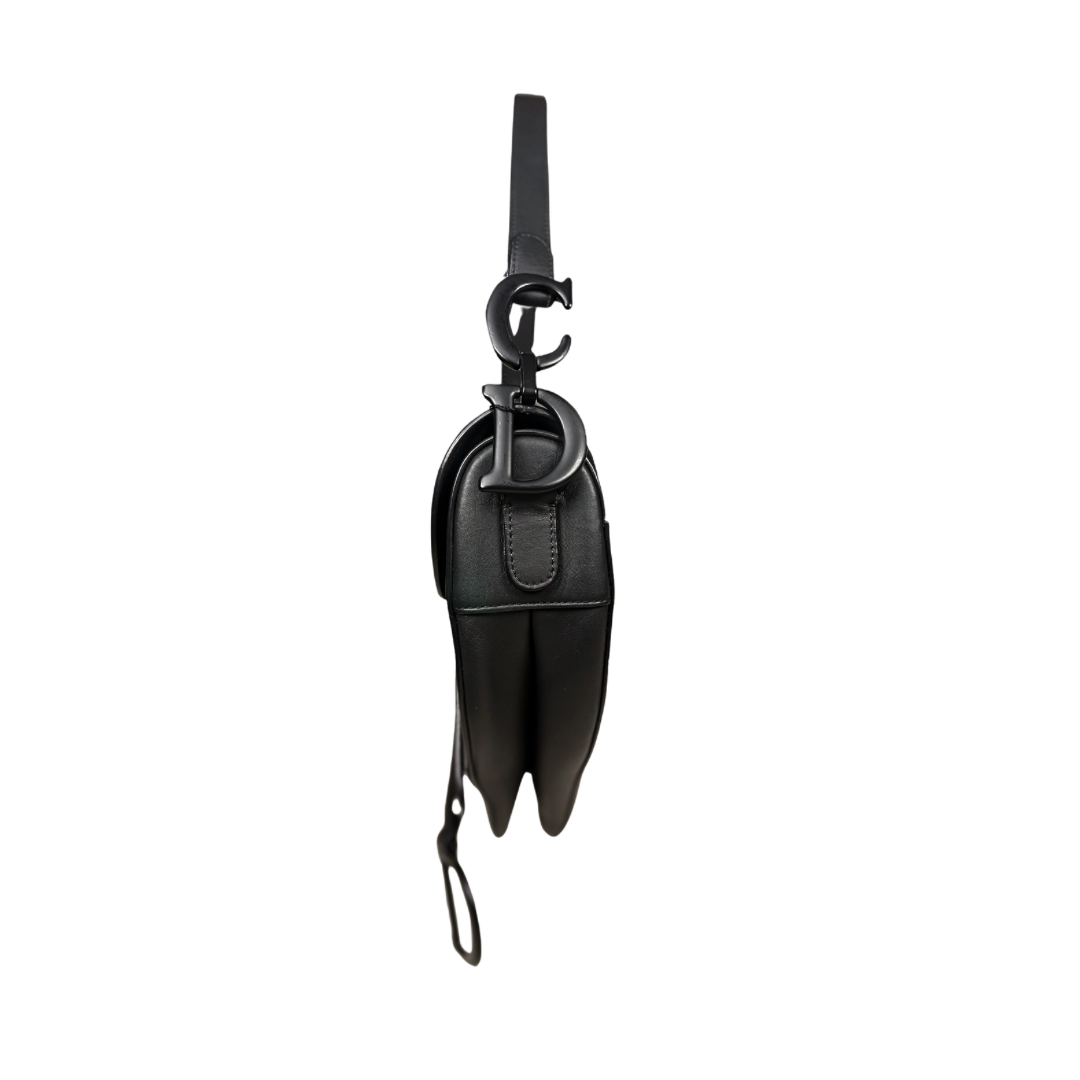 Medium Saddle Bag So Black Ultramatte Smooth Leather