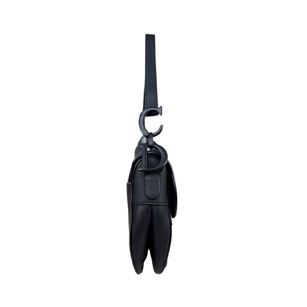Medium Saddle Bag So Black Ultramatte Smooth Leather