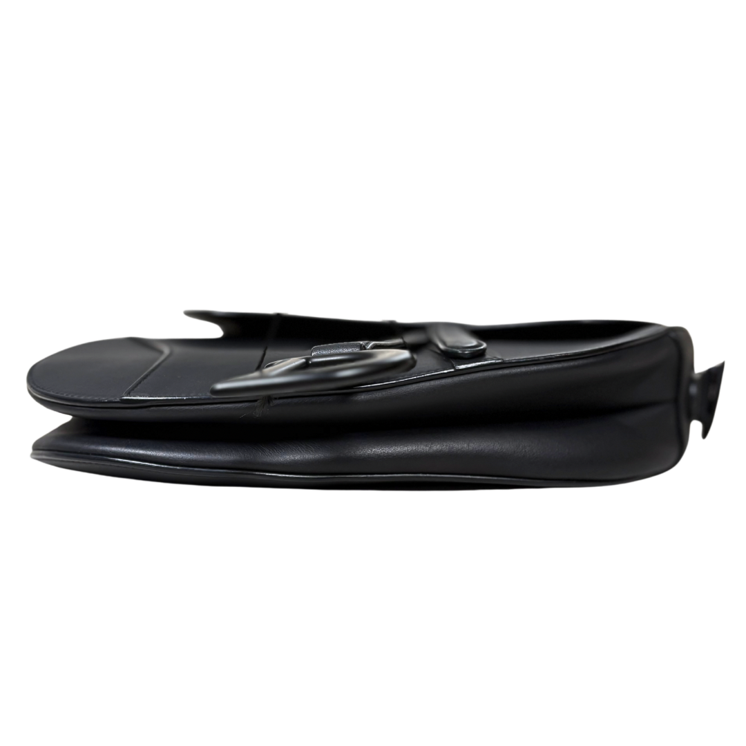 Medium Saddle Bag So Black Ultramatte Smooth Leather