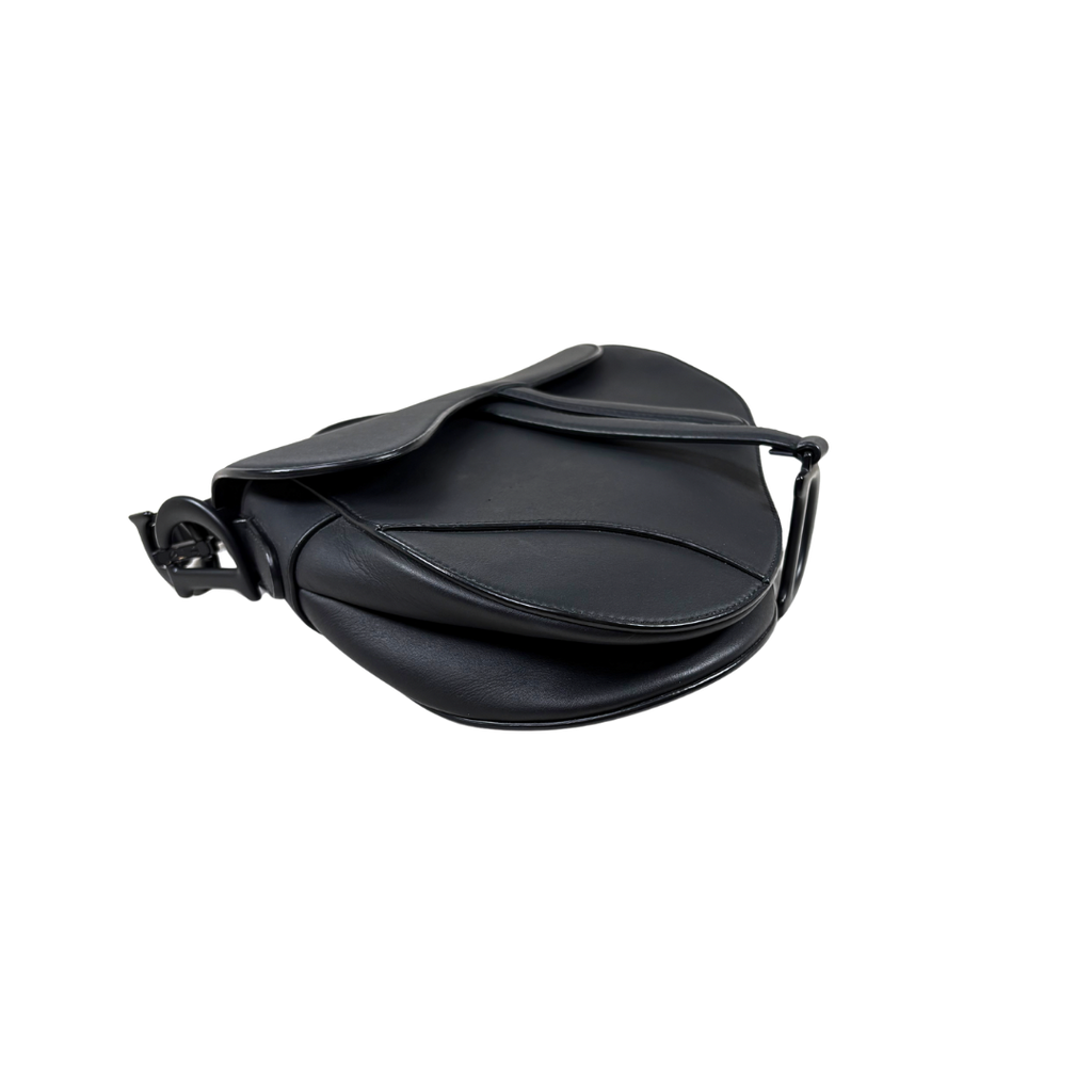 Medium Saddle Bag So Black Ultramatte Smooth Leather