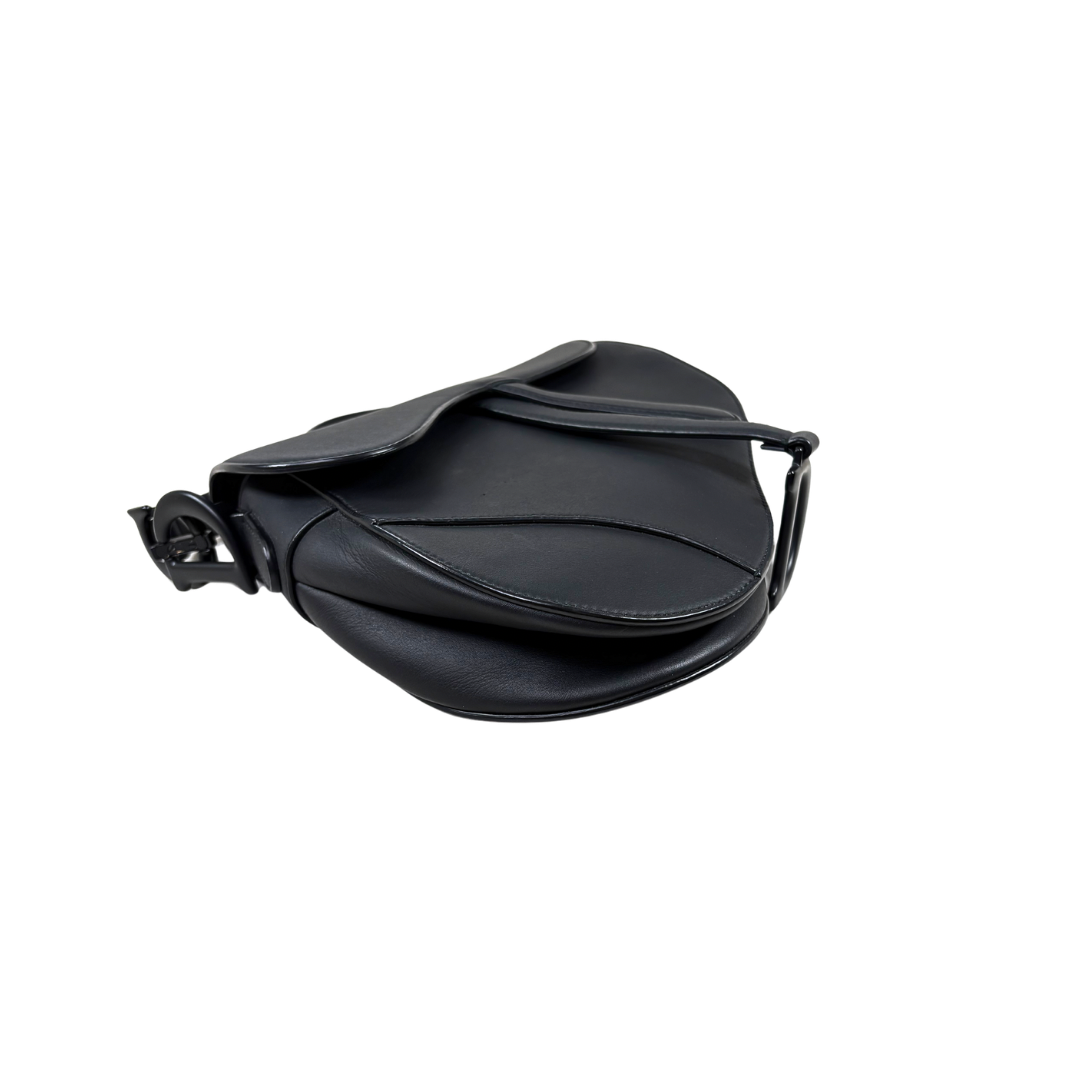 Medium Saddle Bag So Black Ultramatte Smooth Leather