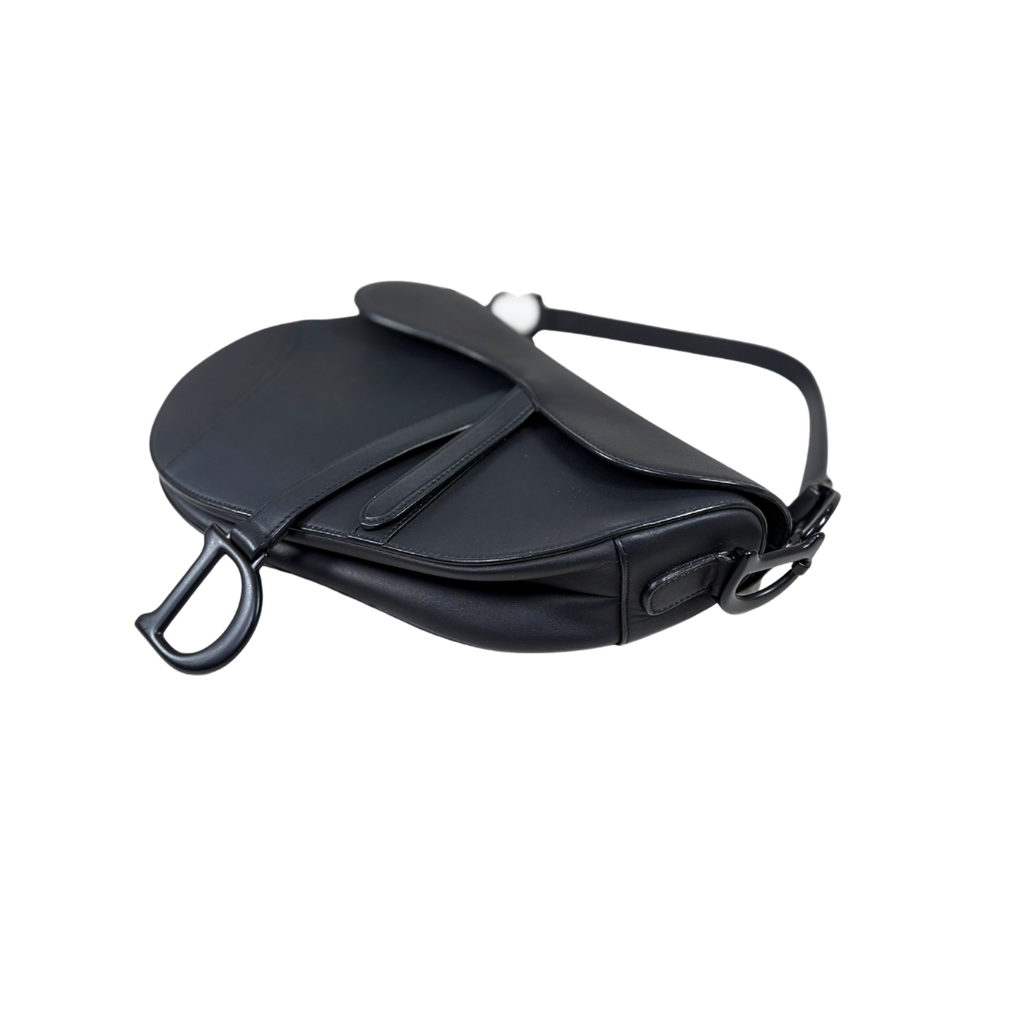 Medium Saddle Bag So Black Ultramatte Smooth Leather