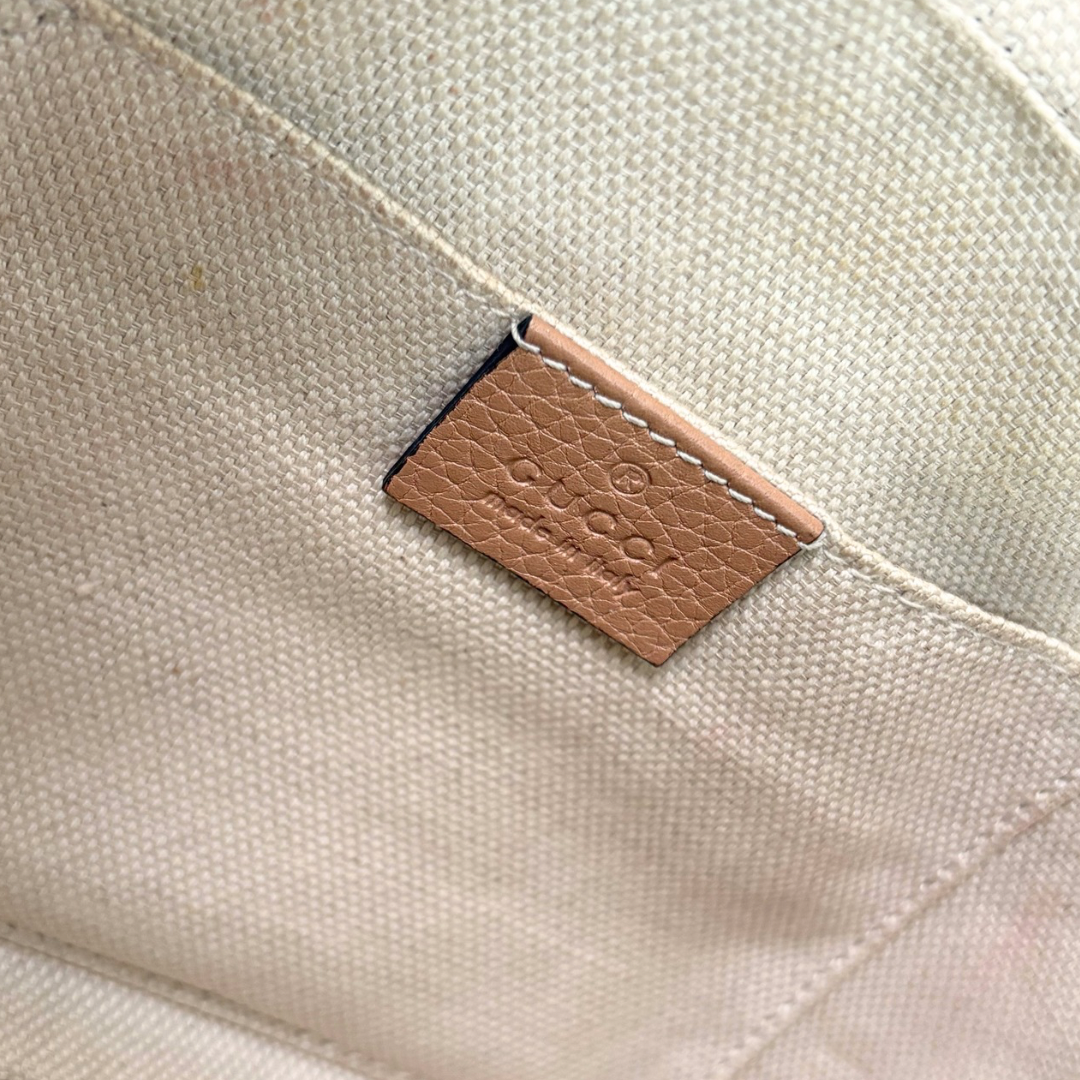 Soho Disco Rose Beige Calfskin Leather Gold Hardware