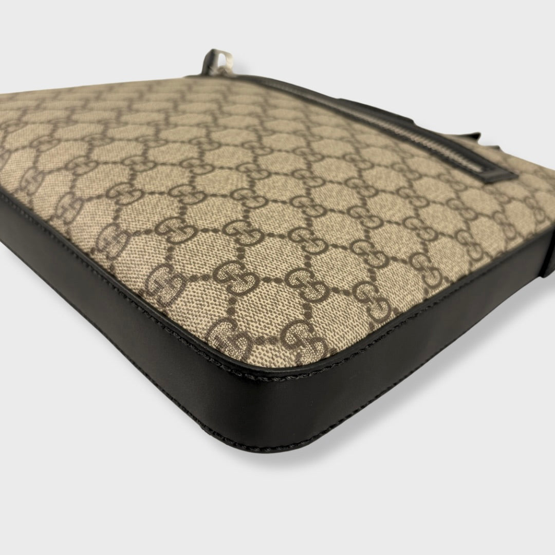 Messenger Bag GG Supreme Mono Silver Hardware