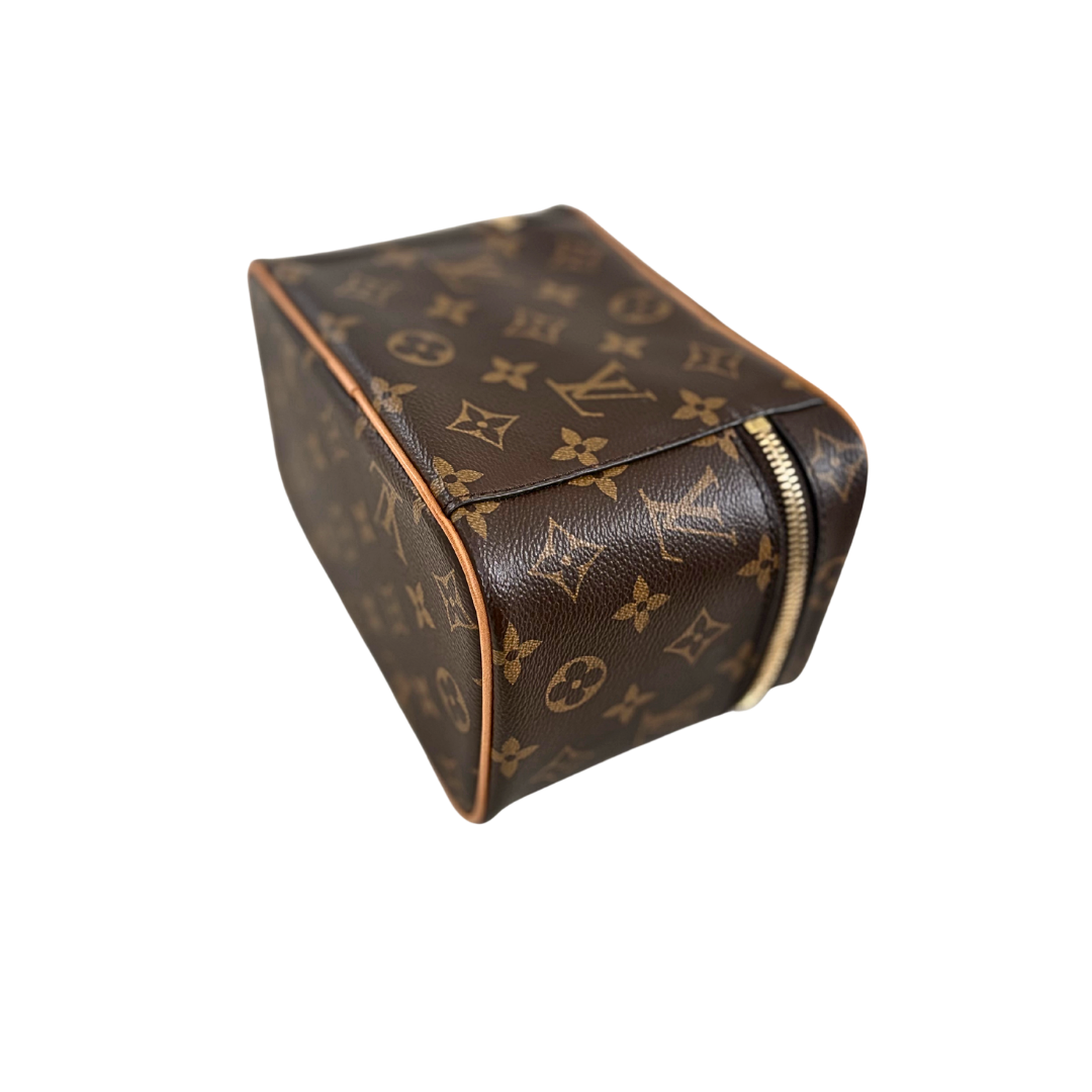 Nice Mini Vanity Case Gold Hardware