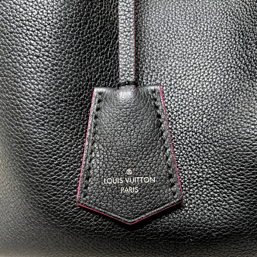 Lock Me Bucket Bag Black/Pink Silver Hardware