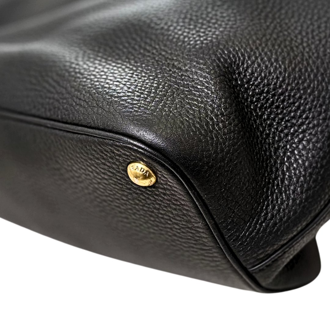Vitello Daino Tote Bag Gold Hardware