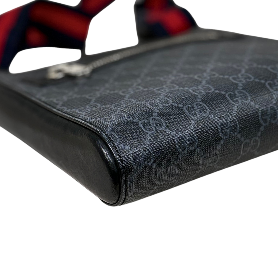 Messenger Bag GG Supreme Canvas Black Small Silver Hardware